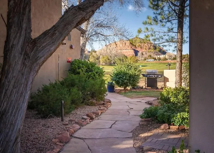 King With Shared Hot Tub And Breakfast Included Sedona