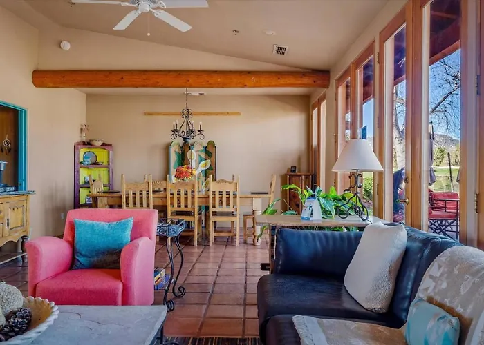 King With Shared Hot Tub And Breakfast Included Apartment Sedona