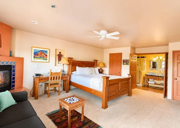 King With Shared Hot Tub And Breakfast Included Apartment Sedona