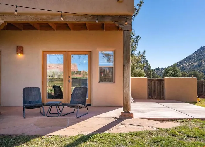 Apartment King With Shared Hot Tub And Breakfast Included